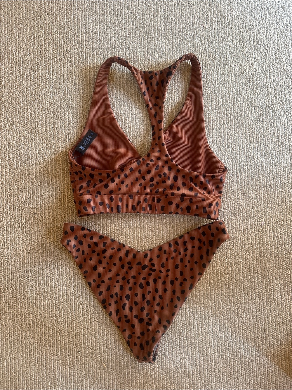 Beach Riot Sport 2 piece never worn - Picture 6 of 6